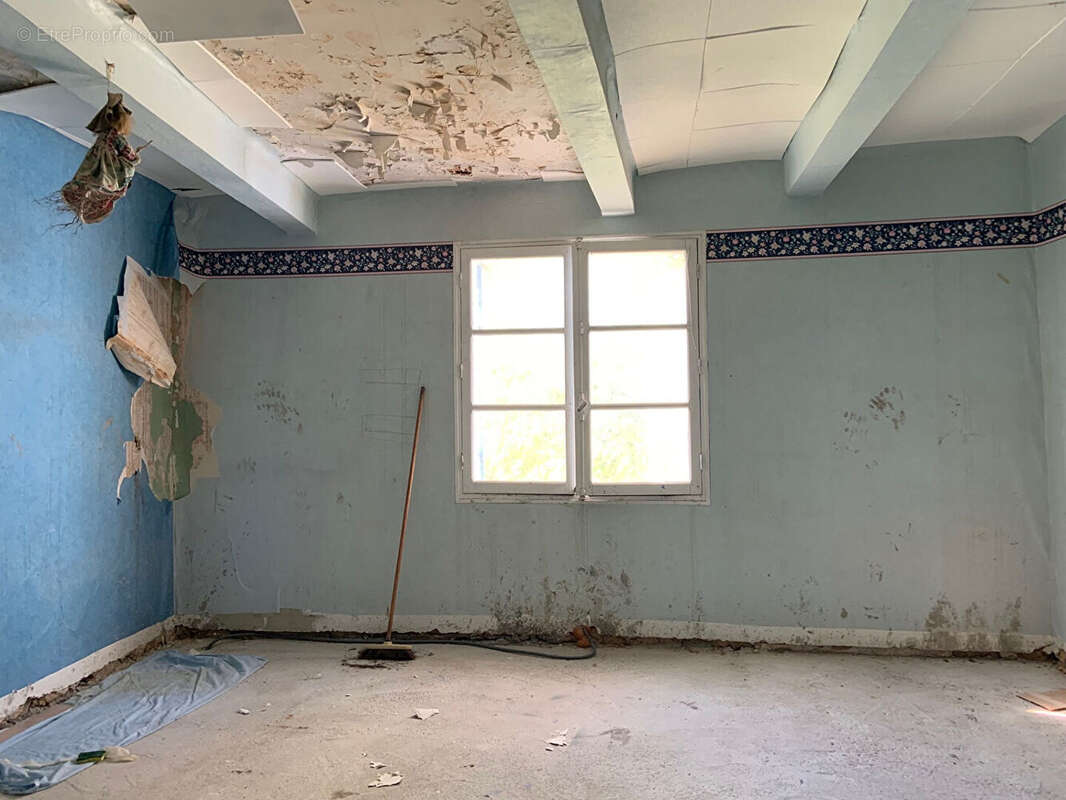 Maison à POURRIERES