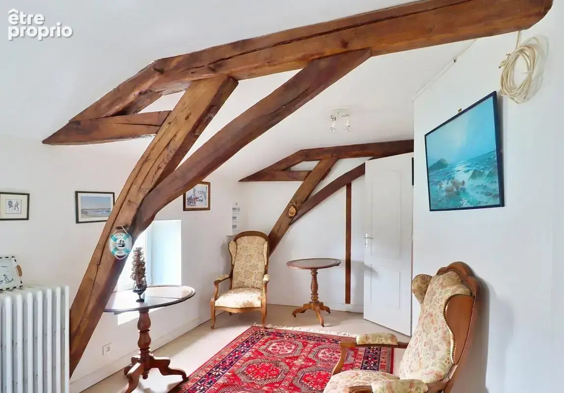 Maison de caractère en pierre de 8 pièces, 5 chambres. 200 m²- DPE C , Saint-Dizant-du Gua - photo 11