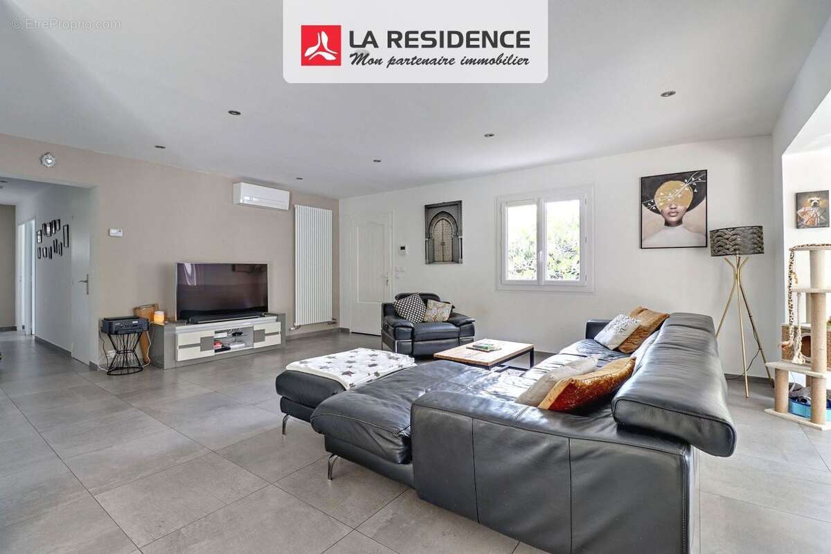Maison 150 m² à Frejus  - photo 8