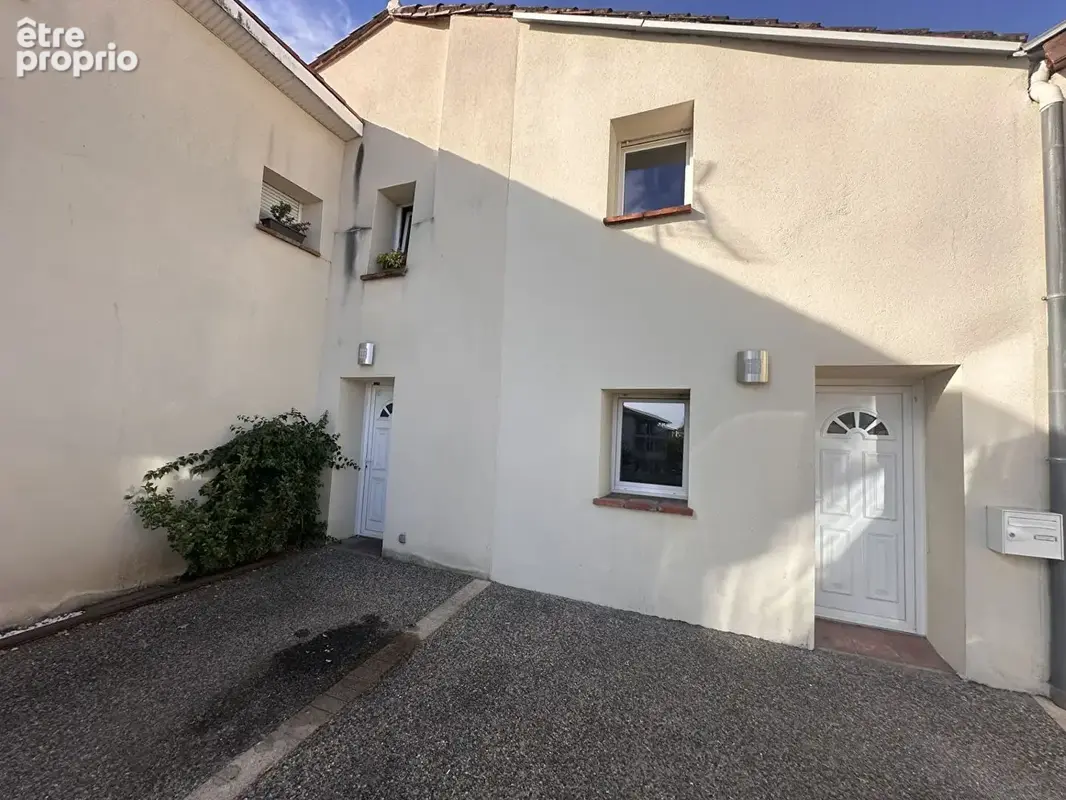 Blagnac - Place du Relais - Maison T2 avec parking - photo 6