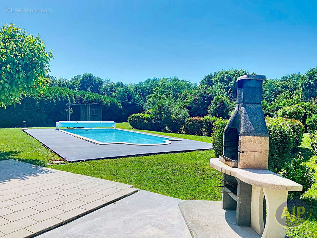 Maison à LESPARRE-MEDOC