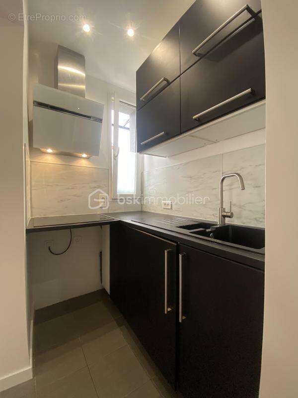 Appartement à LES LILAS