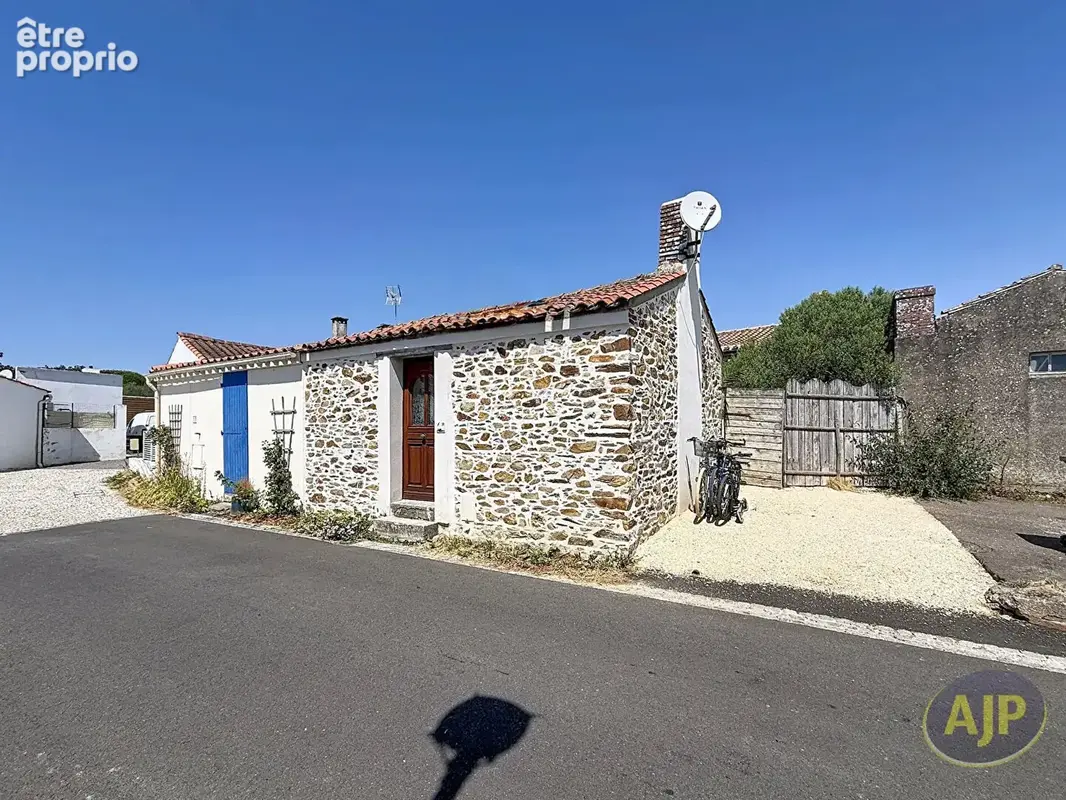 ILE D'OLONNE , proche de Les Sables d'Olonne, maisonnette une pièce. - photo 3