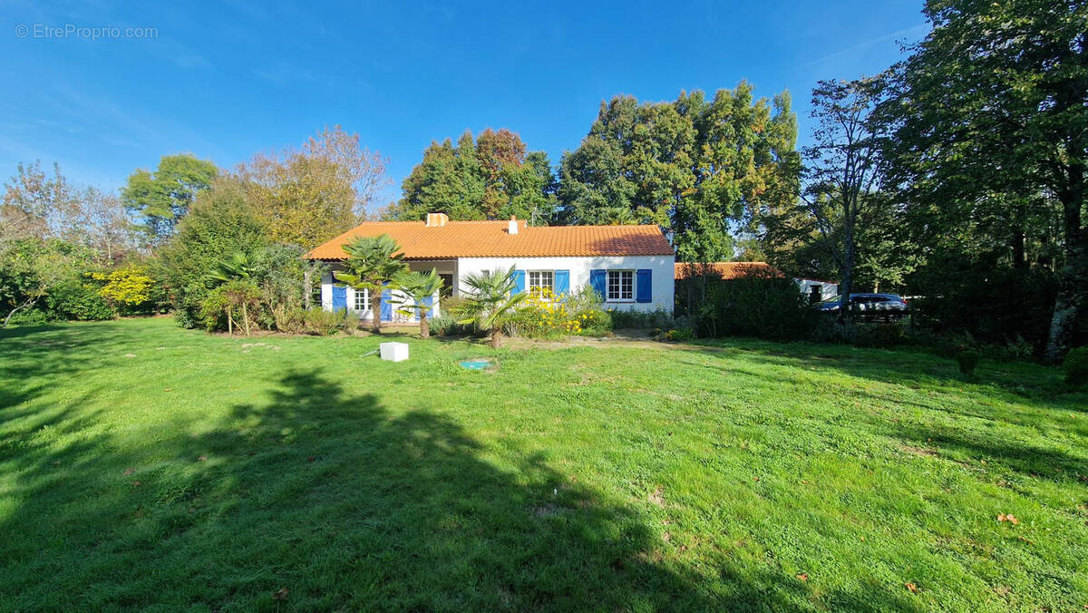 Maison à BOIS-DE-CENE