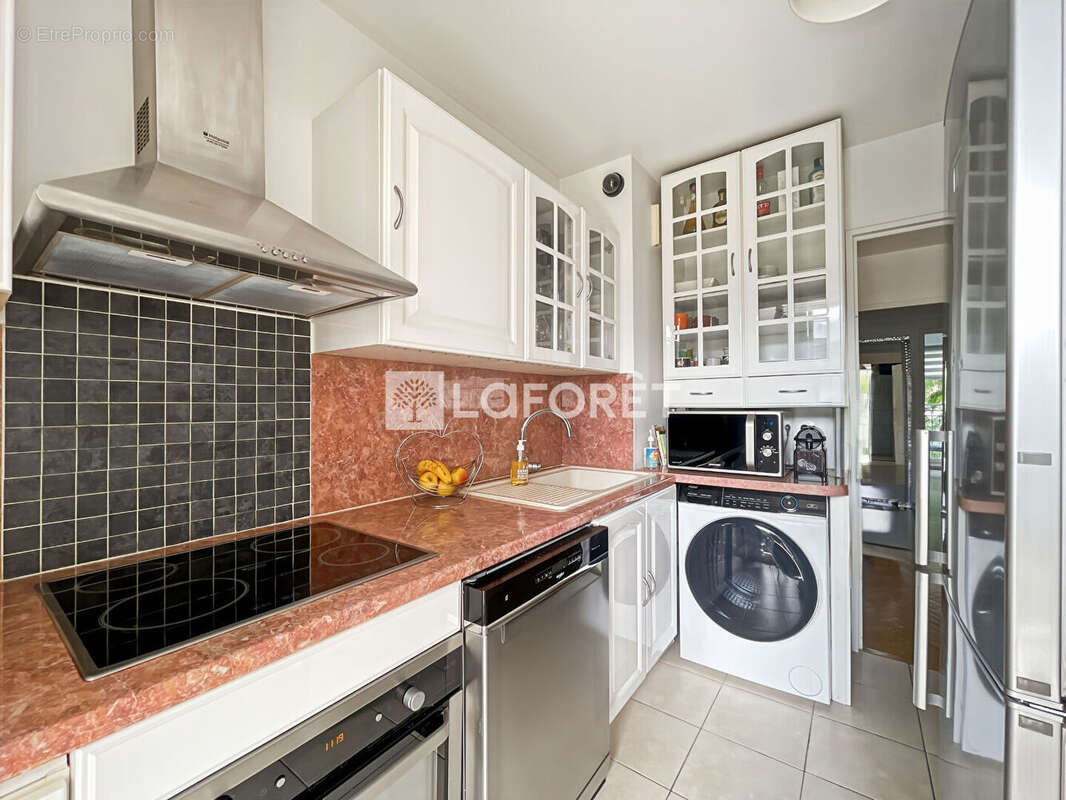 3 pièces traversant avec balcon, parking et cave - dpe b - photo 8