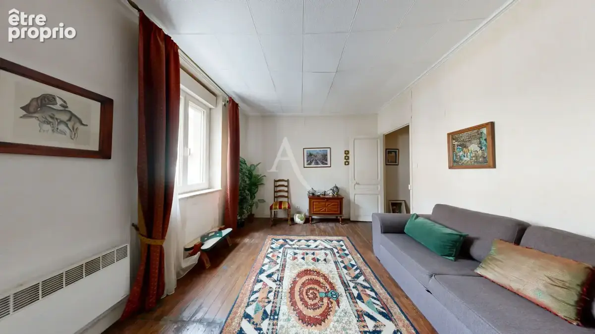 Maison de charme de 100m² au coeur de ville. Emplacement idéal (sans jardin!) - photo 3