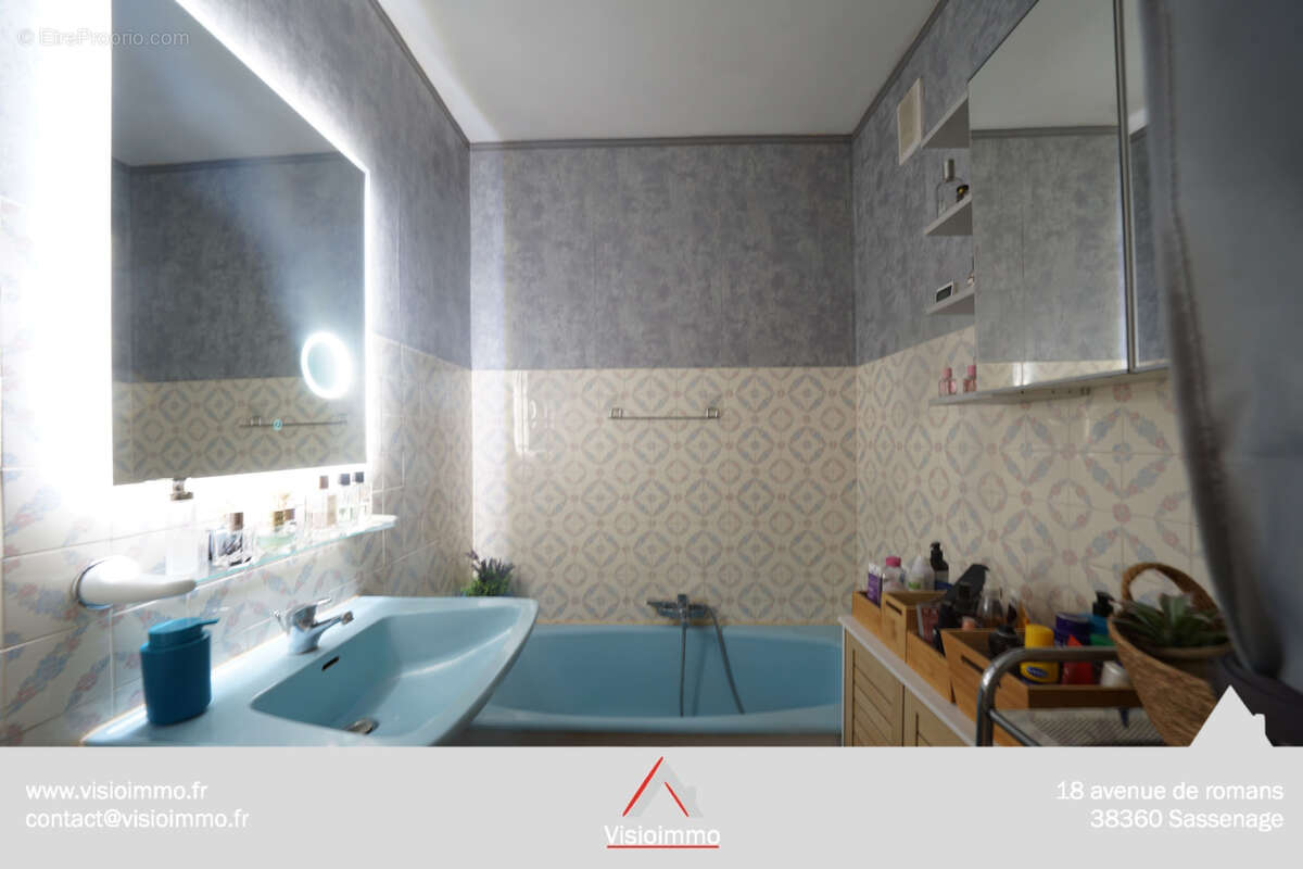 Appartement à FONTAINE