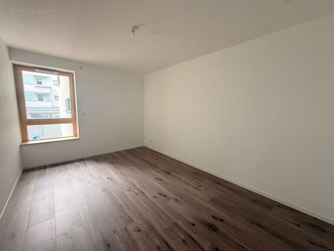F3 65,16 m2 avec balcon, cave et parking extérieur   Saint-Louis - photo 3