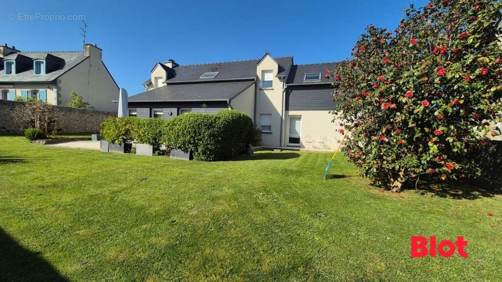 Maison à PLOUER-SUR-RANCE