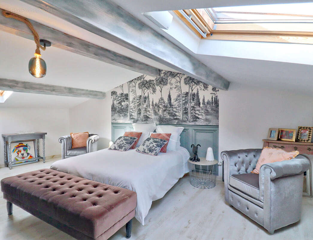 Maison à FORCALQUIER