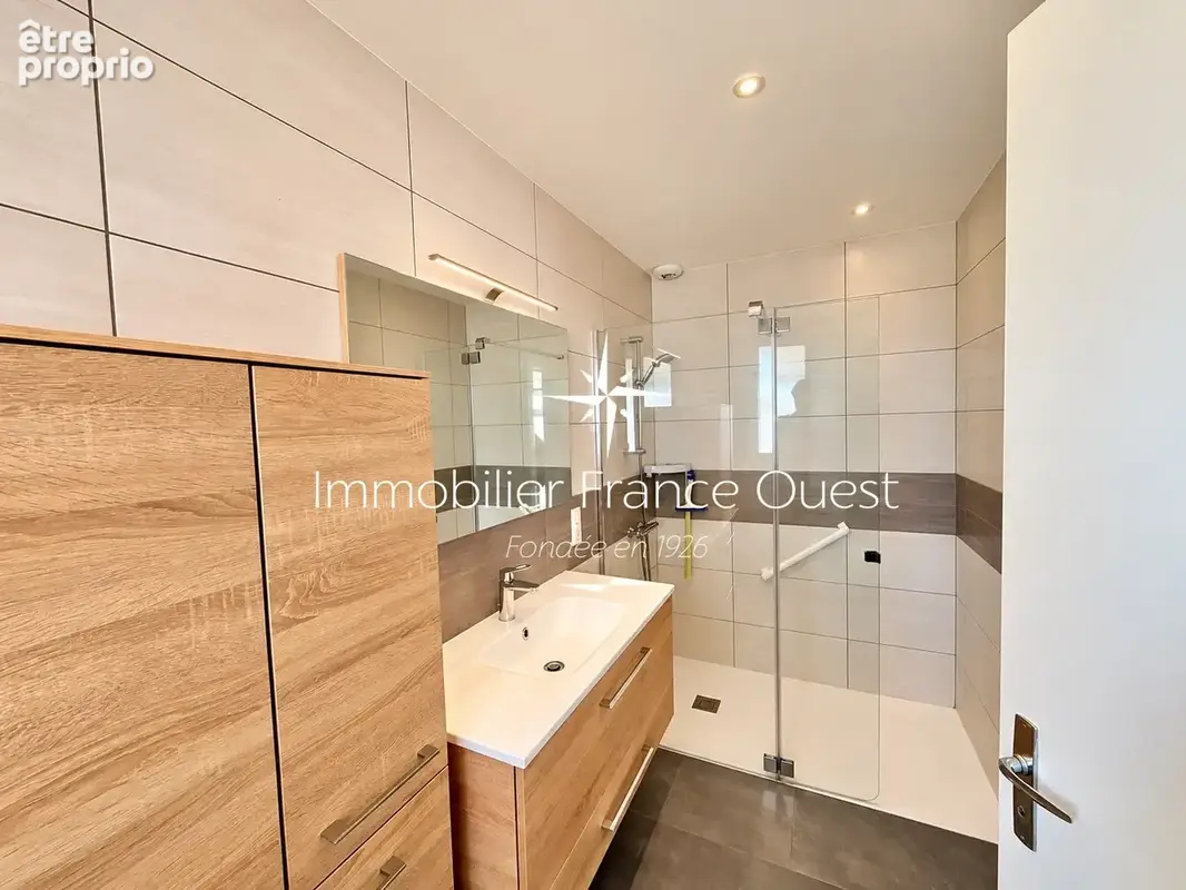 Maison familiale avec vie de plain-pied et jardin clos - photo 14