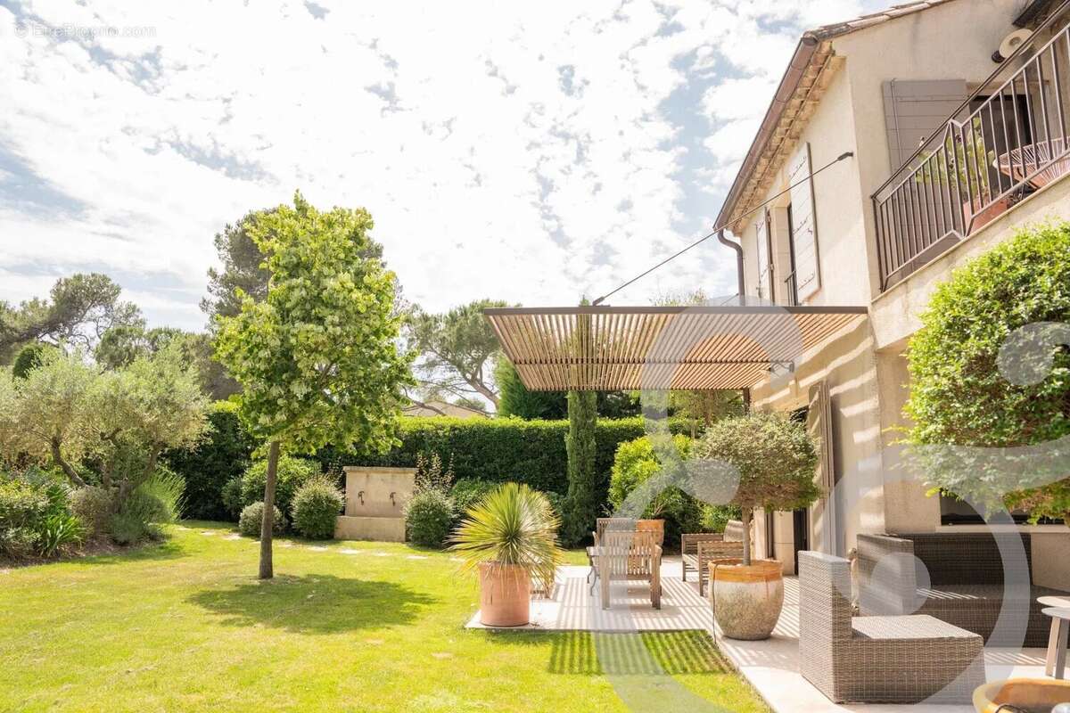 Maison à EYGALIERES