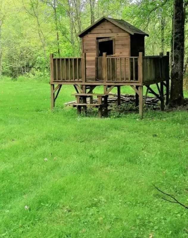 Terrain à LA CHARTRE-SUR-LE-LOIR