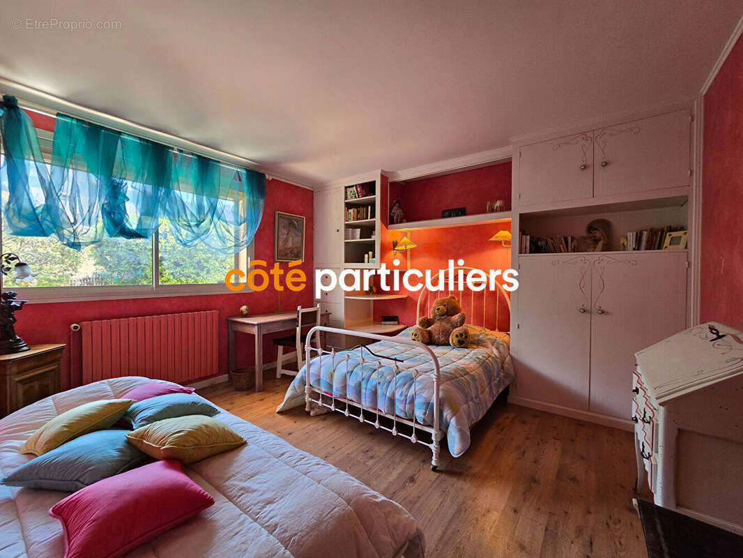 Maison 4 chambres jardin et double garage - photo 8