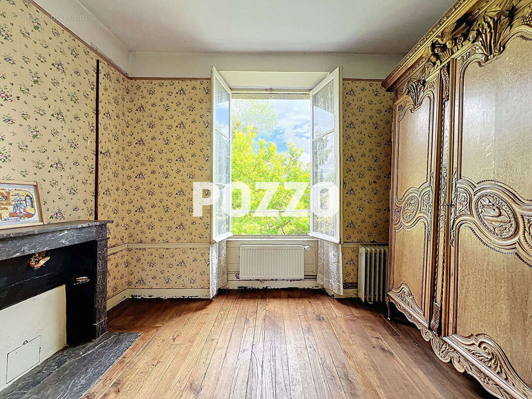 Maison à SAINT-HILAIRE-DU-HARCOUET