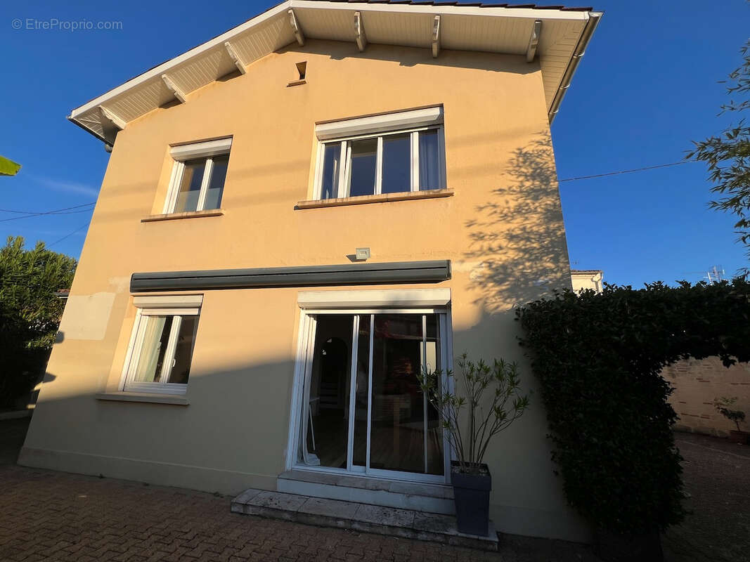 Maison à VILLENEUVE-SUR-LOT