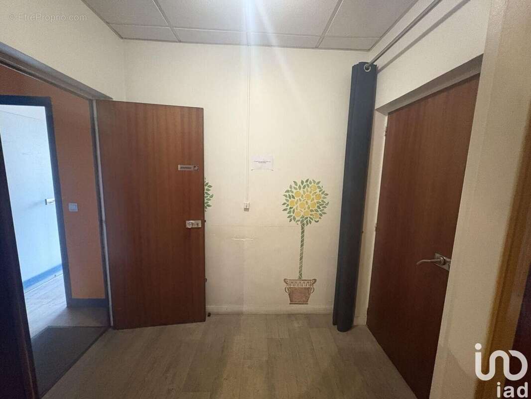 Photo 7 - Commerce à CHARTRES