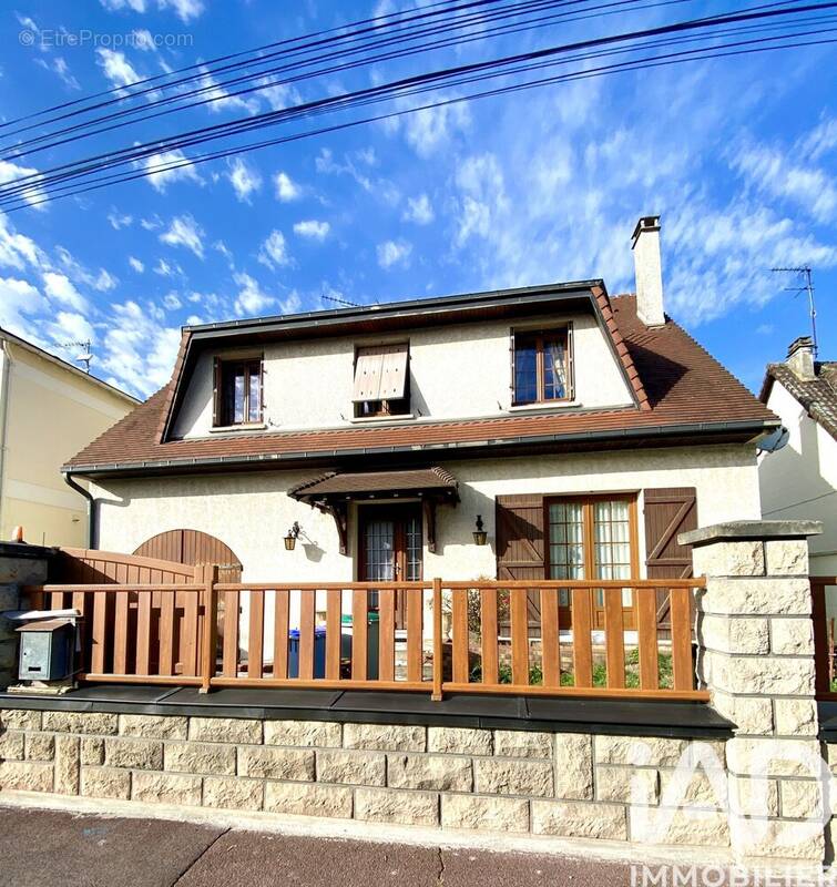 Photo 1 - Maison à TREMBLAY-EN-FRANCE