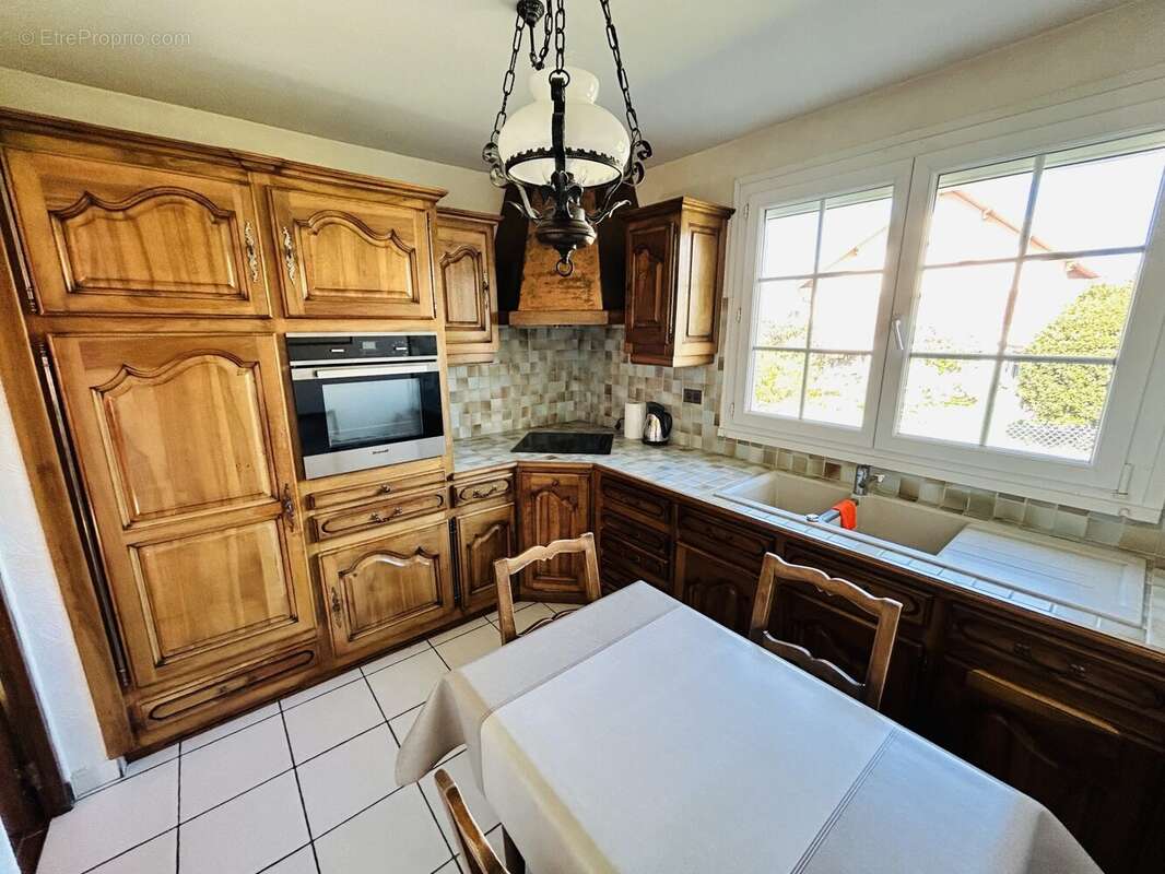 Maison à ECHIROLLES