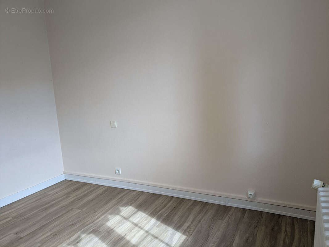 Maison à SAINT-SERVANT