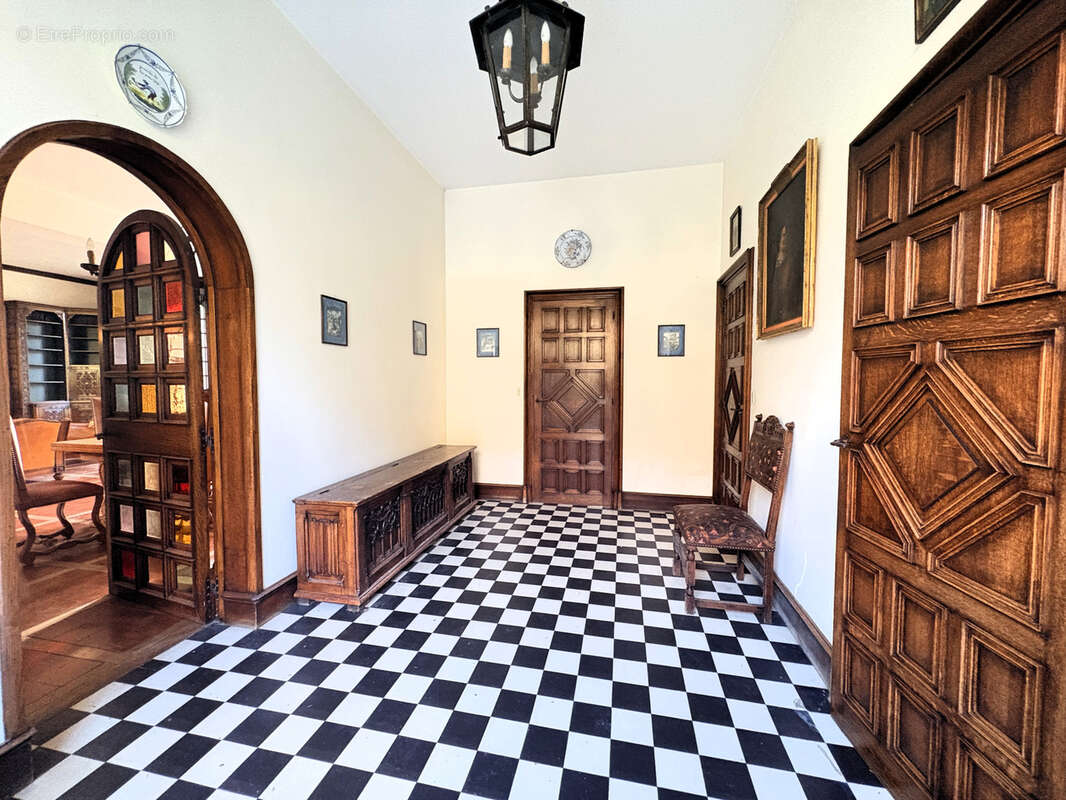 Maison à CHENNEVIERES-SUR-MARNE