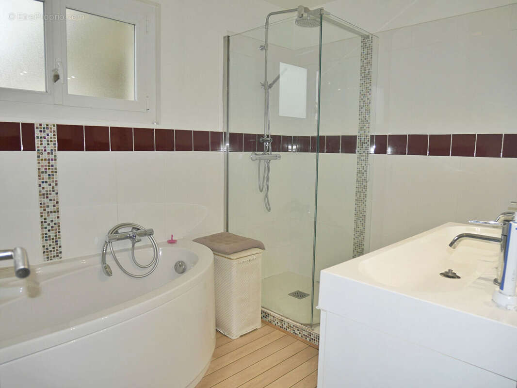 Maison à vendre Cestas 6 pièce(s) 130m2 ref 2189 - photo 7