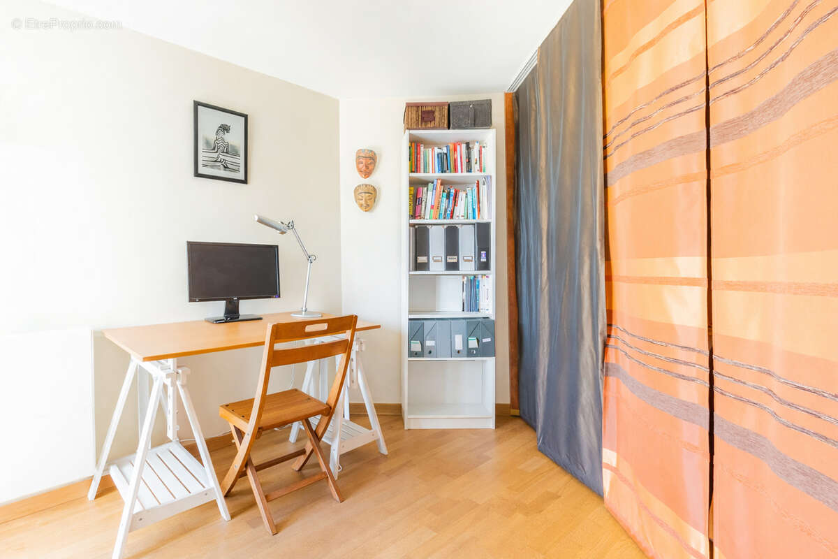 Maison à VERRIERES-LE-BUISSON