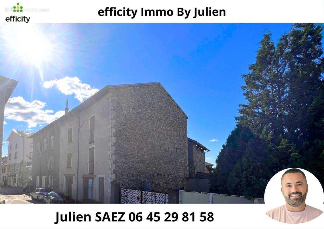 Maison à BEAUCROISSANT