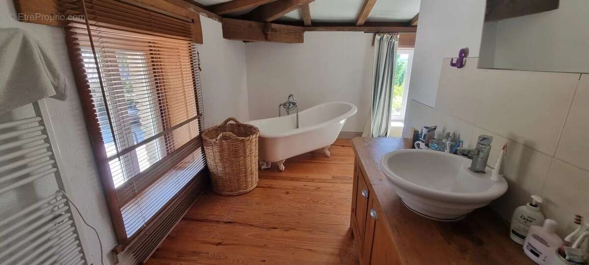 Maison à MONTPEZAT-DE-QUERCY