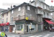Appartement à VIC-SUR-CERE