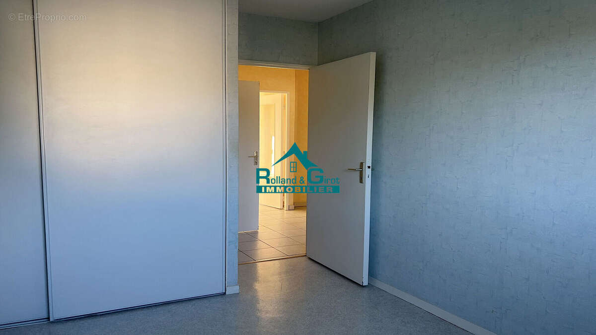 Appartement à SAINT-AUBIN-D'AUBIGNE