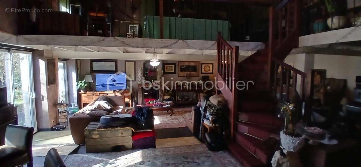 Maison à BARBEZIEUX-SAINT-HILAIRE