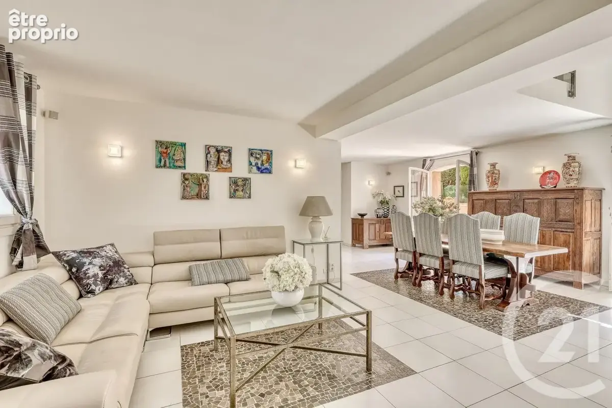 Appartement 6 pièces 204 m² à vendre à Hyeres (83400) - photo 9