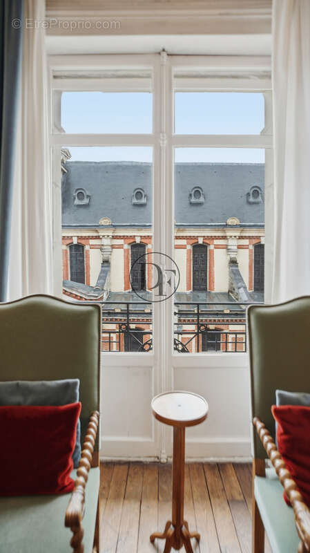Appartement à FONTAINEBLEAU