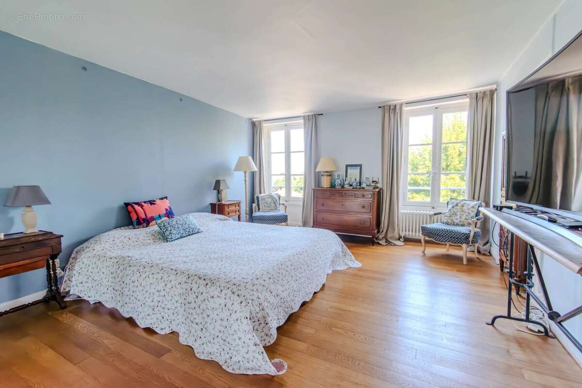 Maison 309 m² à Ecouen  - photo 10