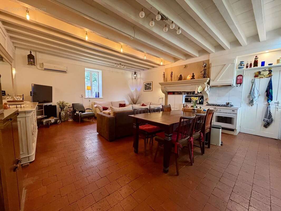 Fermette spacieuse à vendre près de Reclesne - photo 3