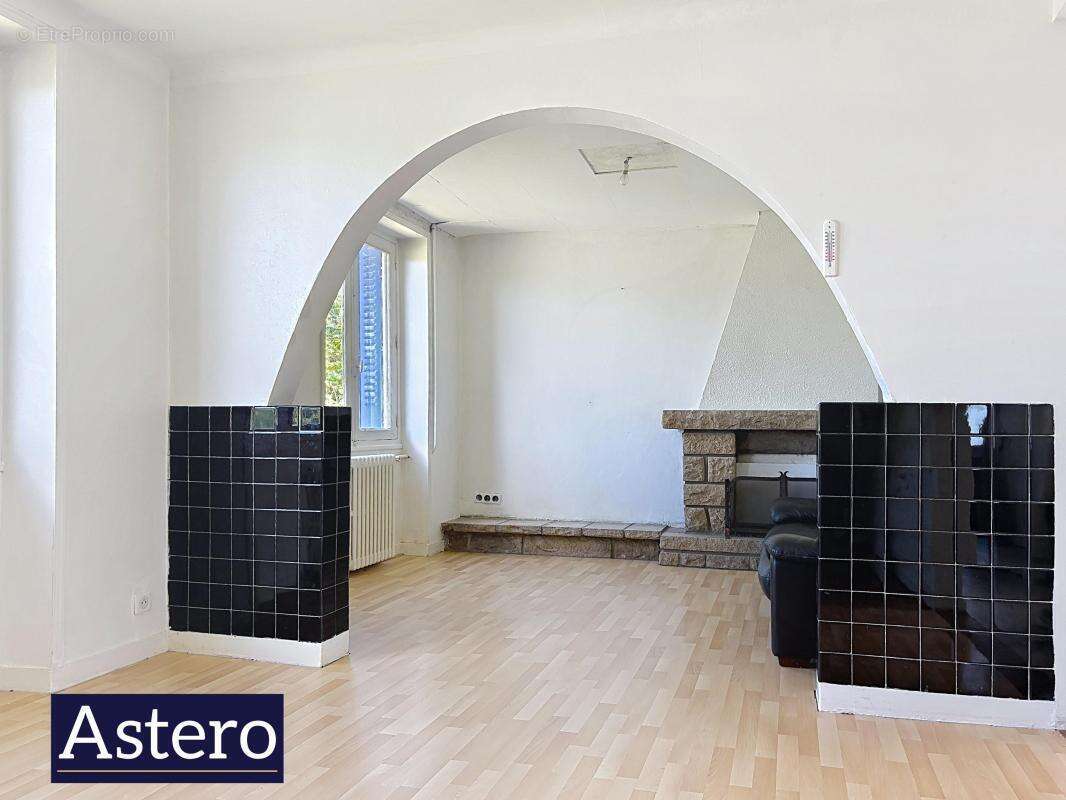 Priziac-maison-2 chambres-terrain constructible-lumineuse - photo 2