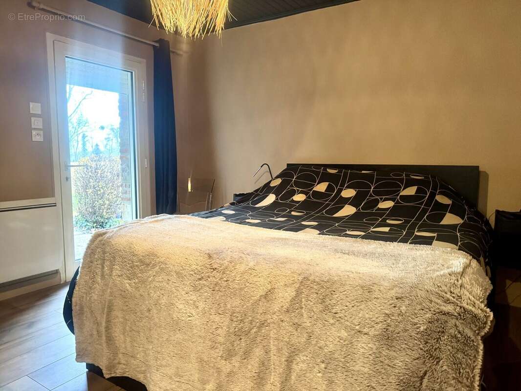 Maison à LINTOT-LES-BOIS