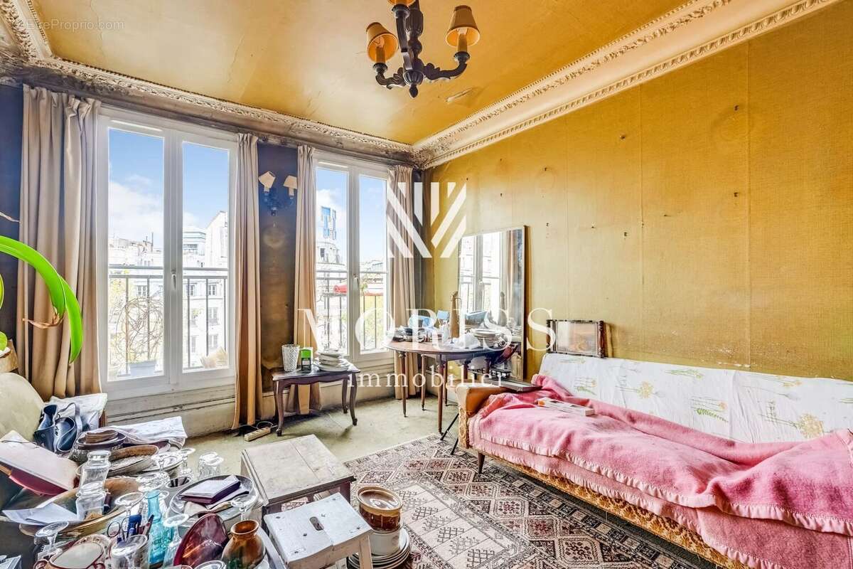 Appartement à PARIS-9E