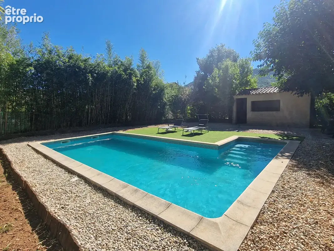 Mas en pierres avec piscine sur 2500 m² de terrain - photo 15