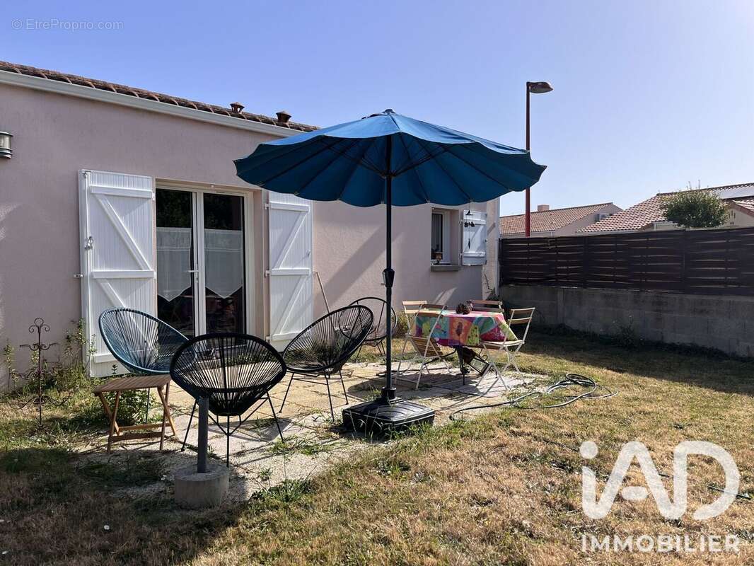 Photo 8 - Maison à GROSBREUIL