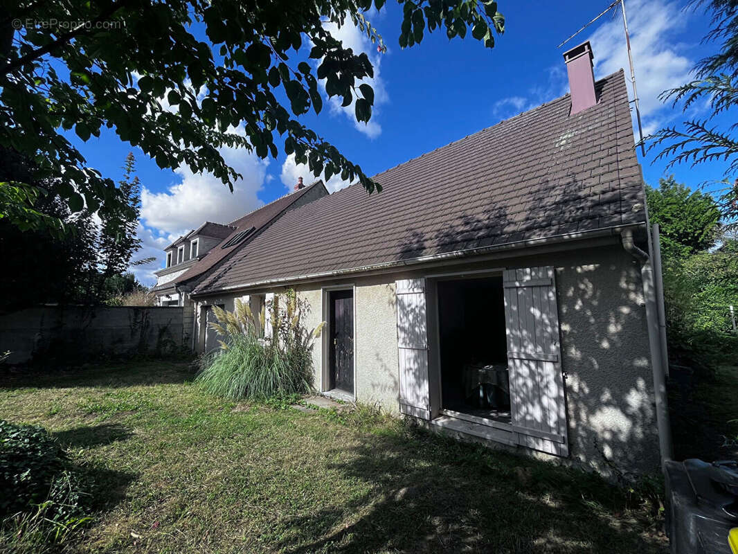 Maison à FRESNOY-LE-LUAT