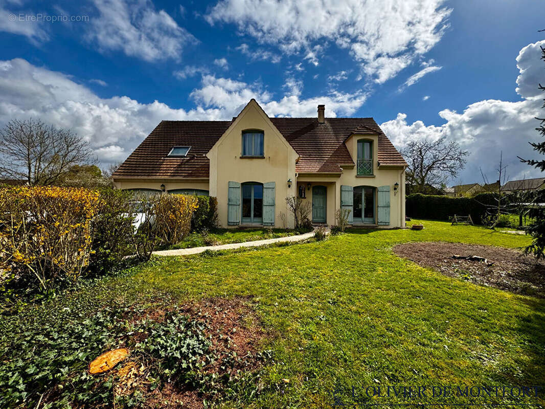 Maison à MONTFORT-L'AMAURY