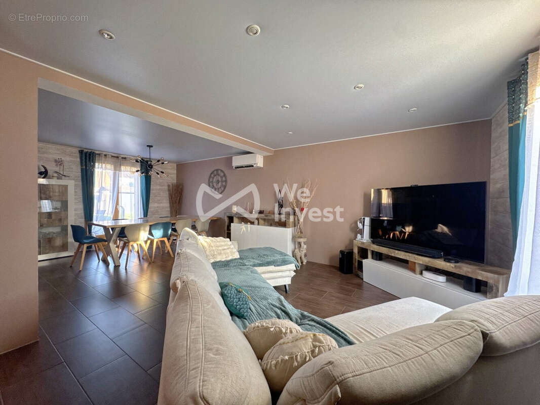 Maison à VILLIERS-SUR-MORIN