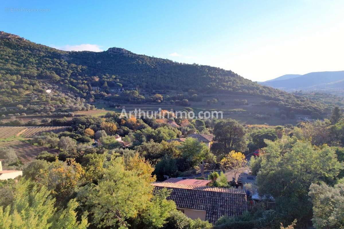 Maison à PLAN-DE-LA-TOUR