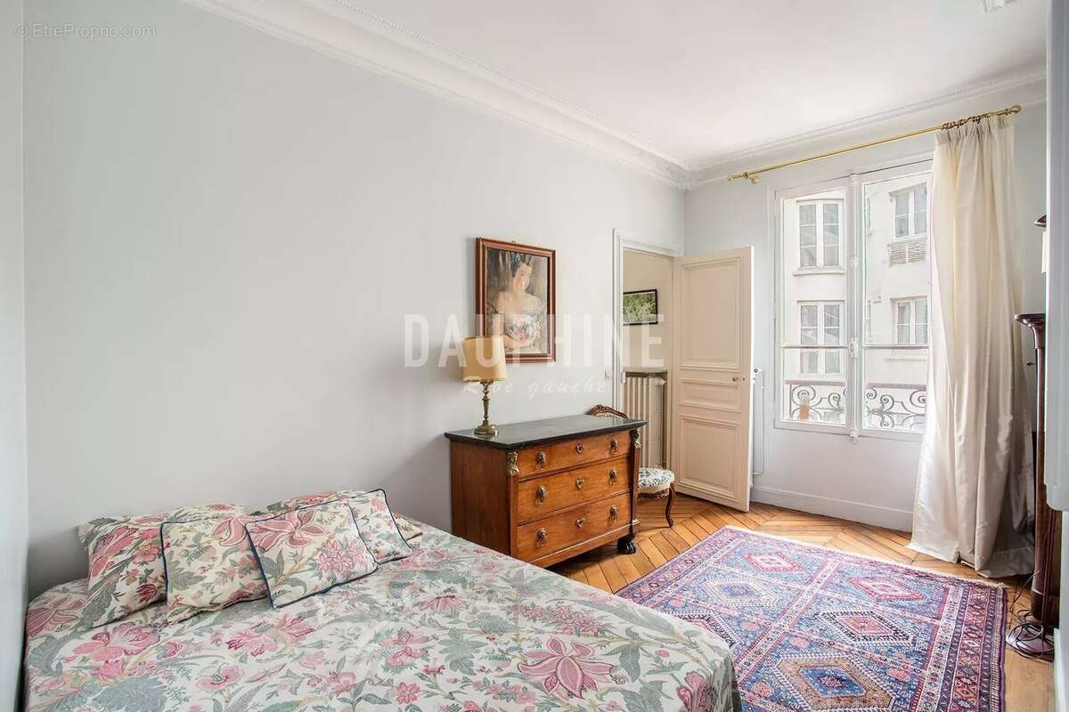 Appartement à PARIS-5E