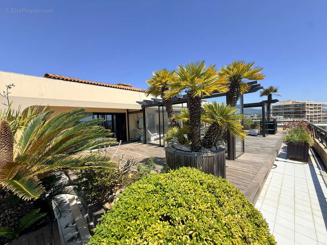 Appartement à FREJUS