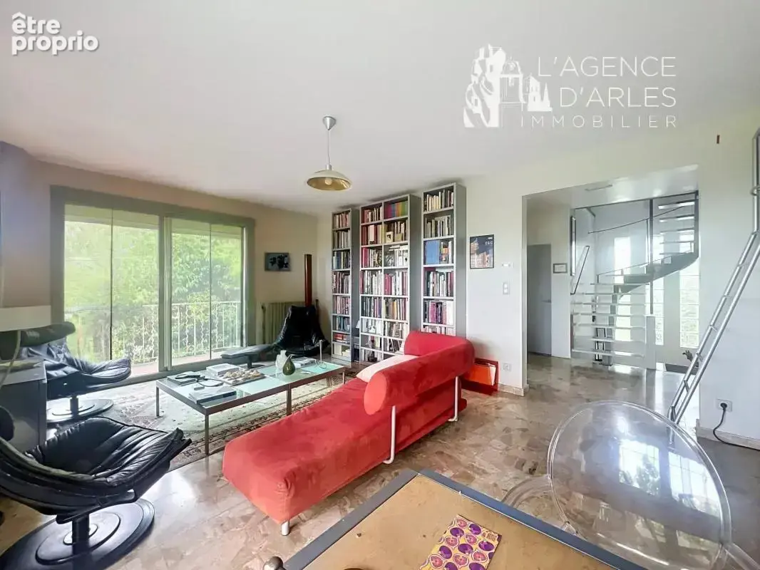 Arles Monplaisir – Élégante maison -  220m² de volumes et un jardin préservé au calme - photo 6