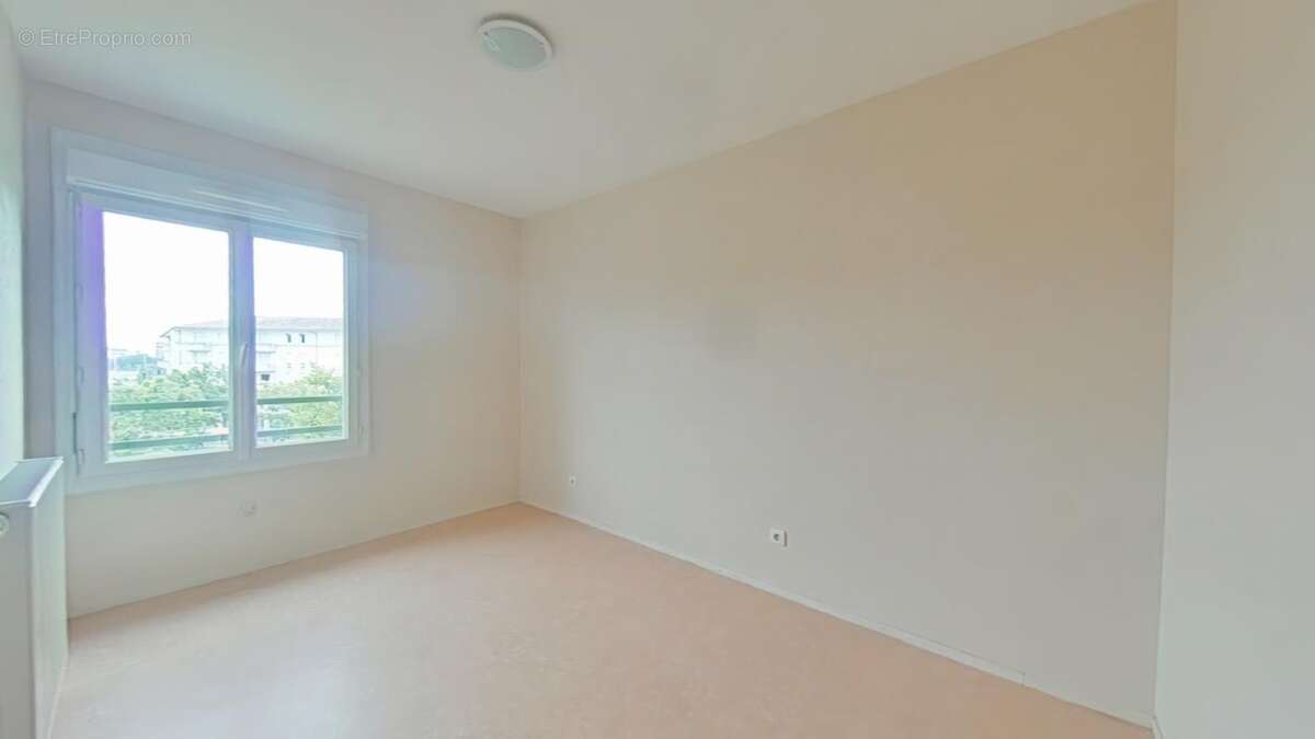 Appartement 66 m² à Blagnac  - photo 3