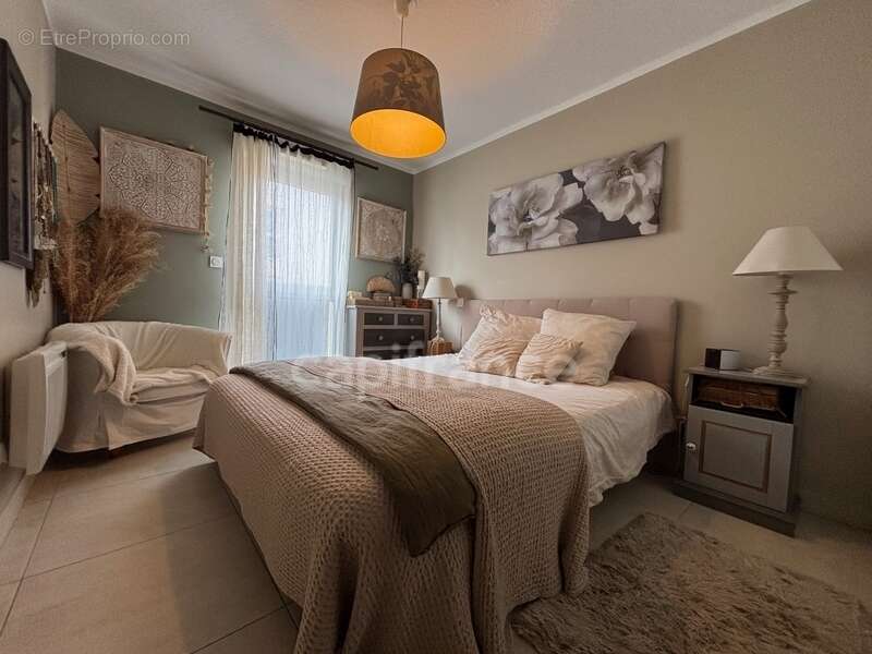 Appartement à MEZE